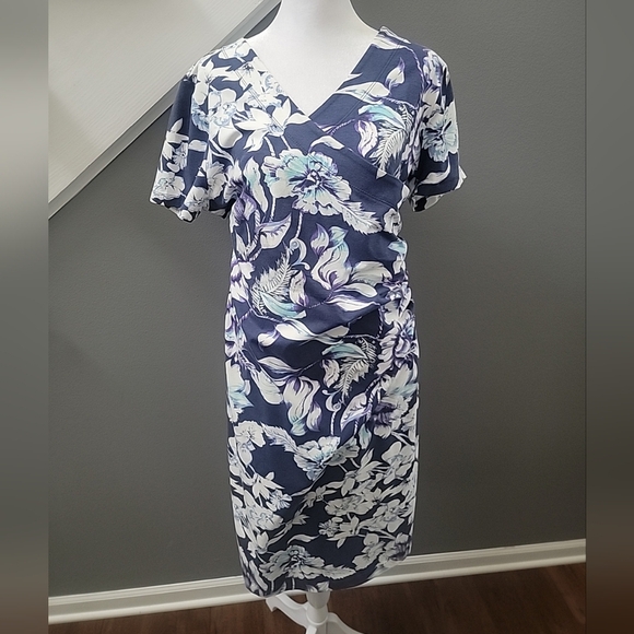 Soft Surroundings Blue Floral Shapely Anywhere Faux Wrap Dress Size Medium - Picture 2 of 6